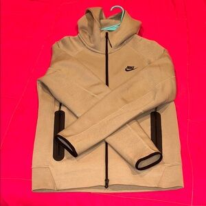 Nike Beige tech fleece